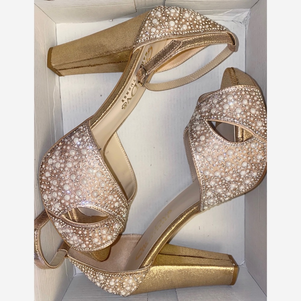 Platform block heels